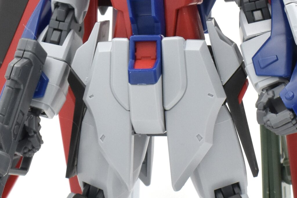 ガンプラ　HG　デスティニーガンダムSpecII&ゼウスシルエット　作例