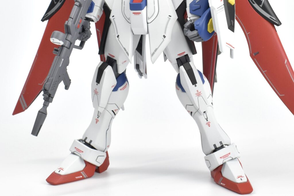 ガンプラ　HG　デスティニーガンダムSpecII&ゼウスシルエット　作例