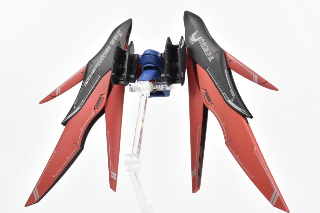 ガンプラ　HG　デスティニーガンダムSpecII&ゼウスシルエット　作例