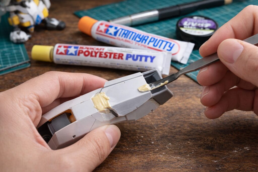 ガンプラ　パテ　使い方