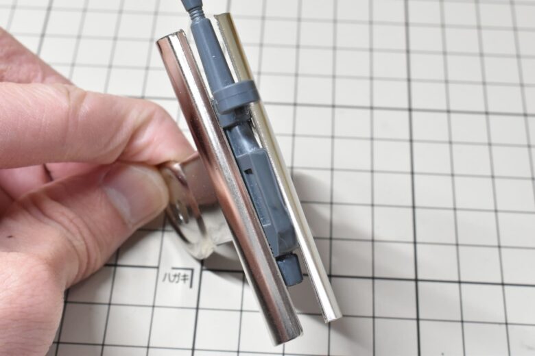 ガンプラ　パテ　使い方