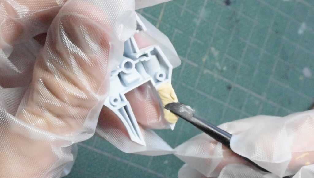 ガンプラ　パテ　使い方